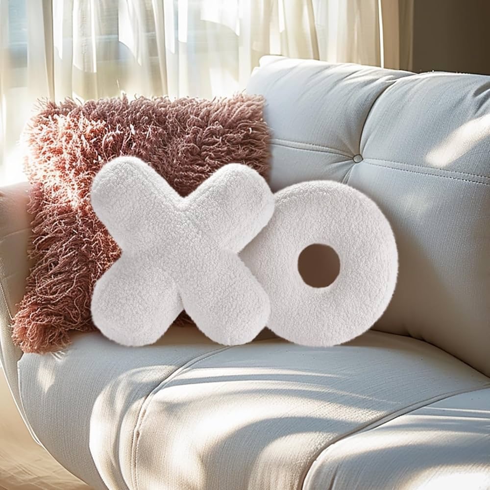 XO pillow - Sherpa material super cute!